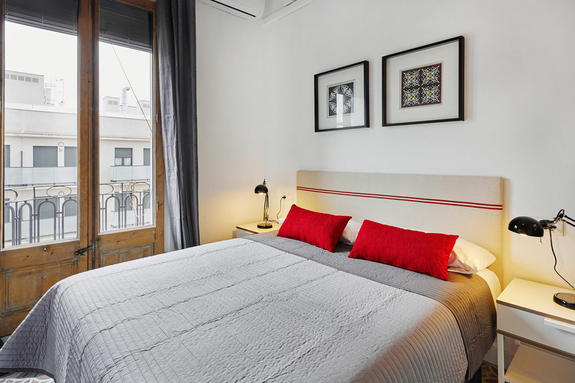 Urban District - Vintage 3*