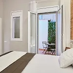 Urban District - Vintage Suites